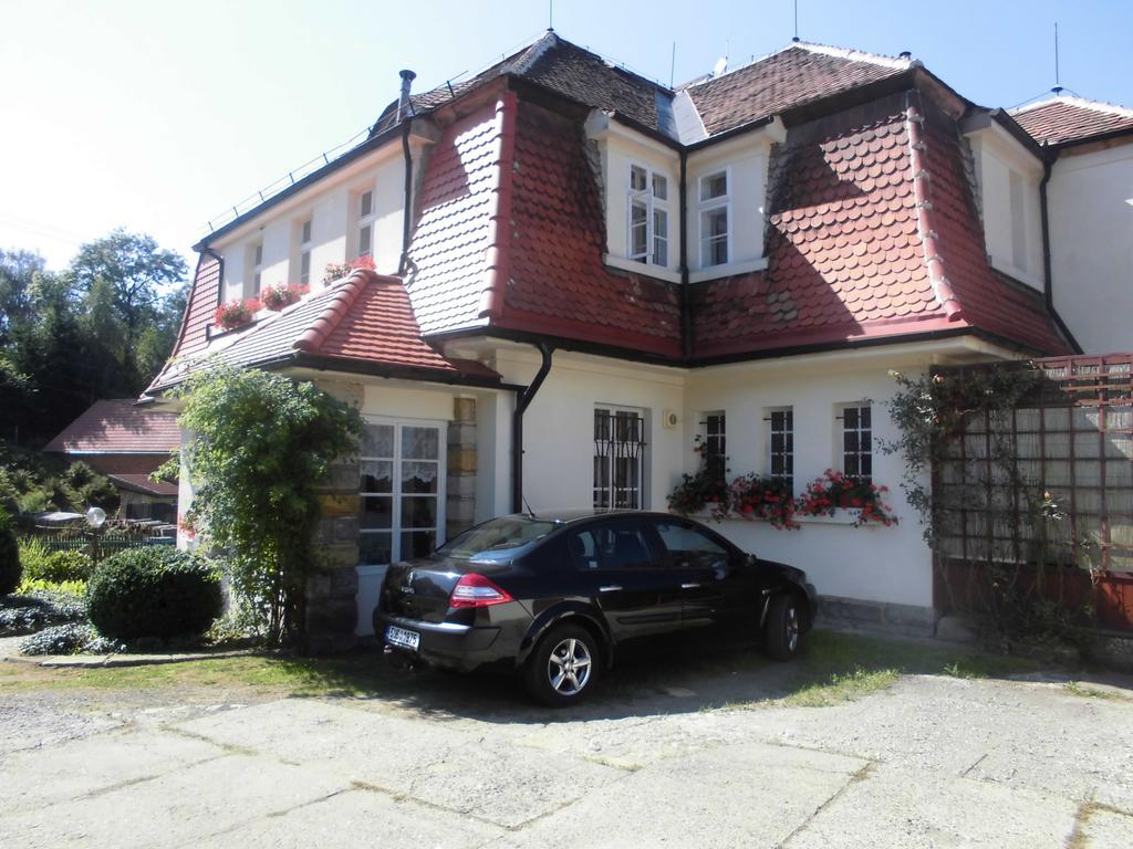 Penzion Laguna Hotel Kunratice  Exterior photo